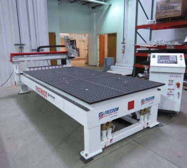 قبل از خرید دستگاه CNC به چه نکاتی باید توجه کرد؟